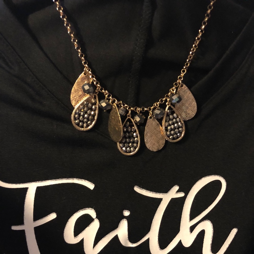 “druzy” Mid chest necklace